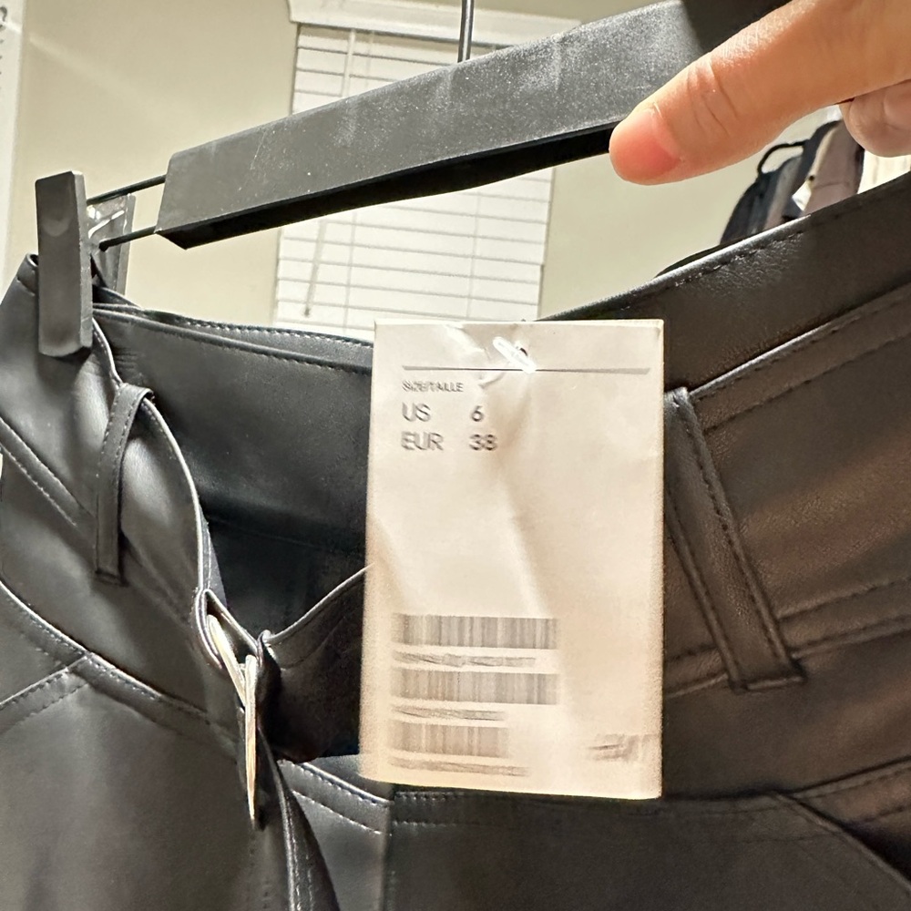 H&M Black Faux Leather Belted Mini Skirt - Picture 3 of 3